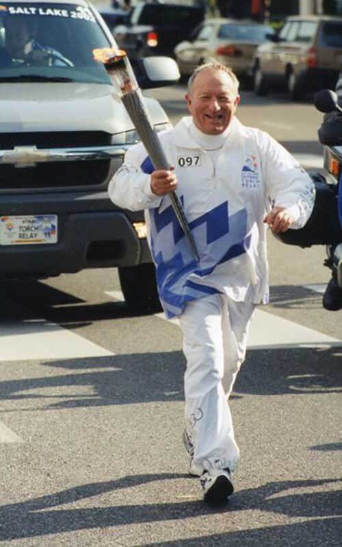felix-grossman-ishof-honoree-diver-olympic-torch