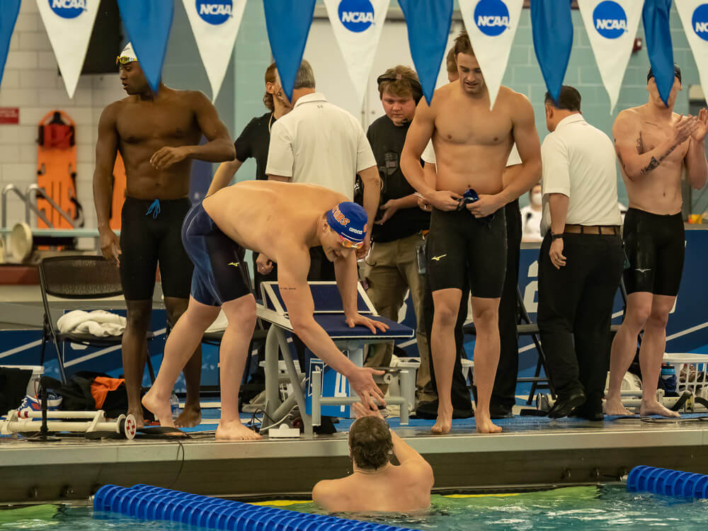 florida-400-medley-relay- Leader