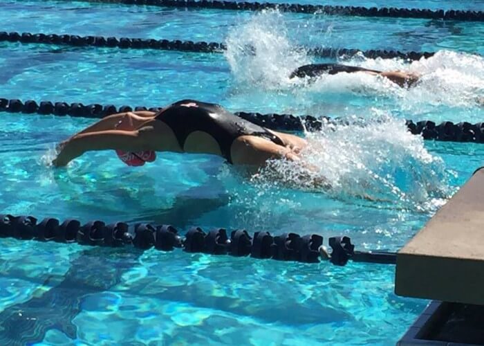nicole-johnson-backstroke-start